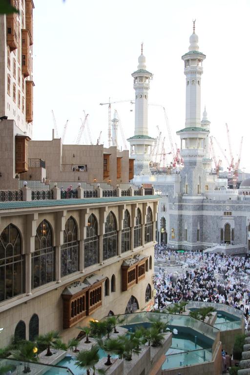 Makkah Towers: Spacious Accommodation Beside the Holy Haram
